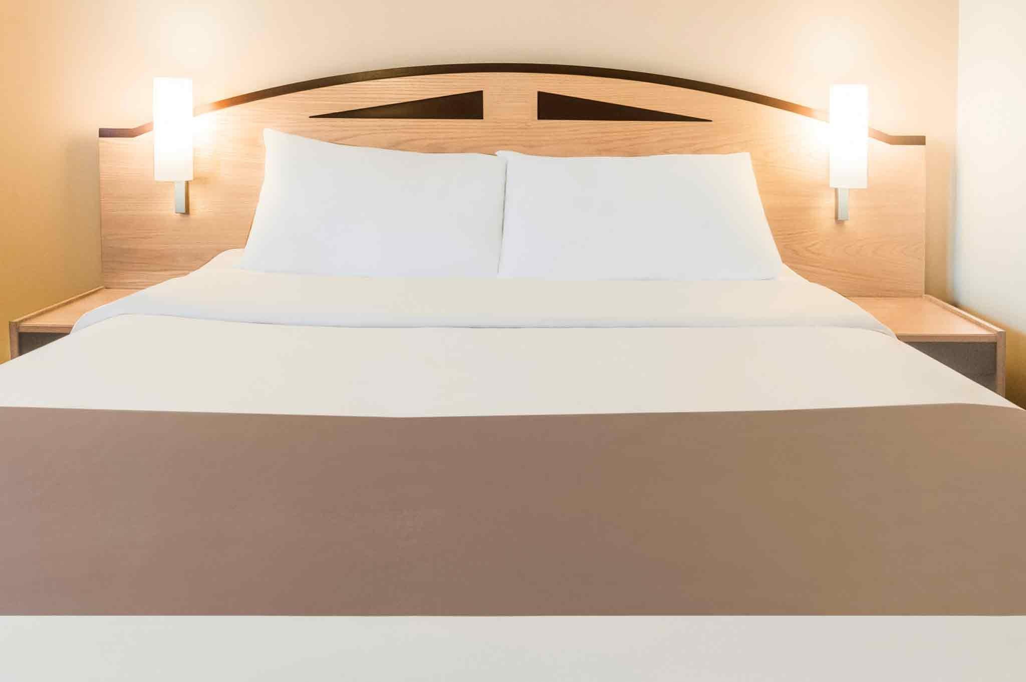 Ibis Wellingborough Hotel Kültér fotó