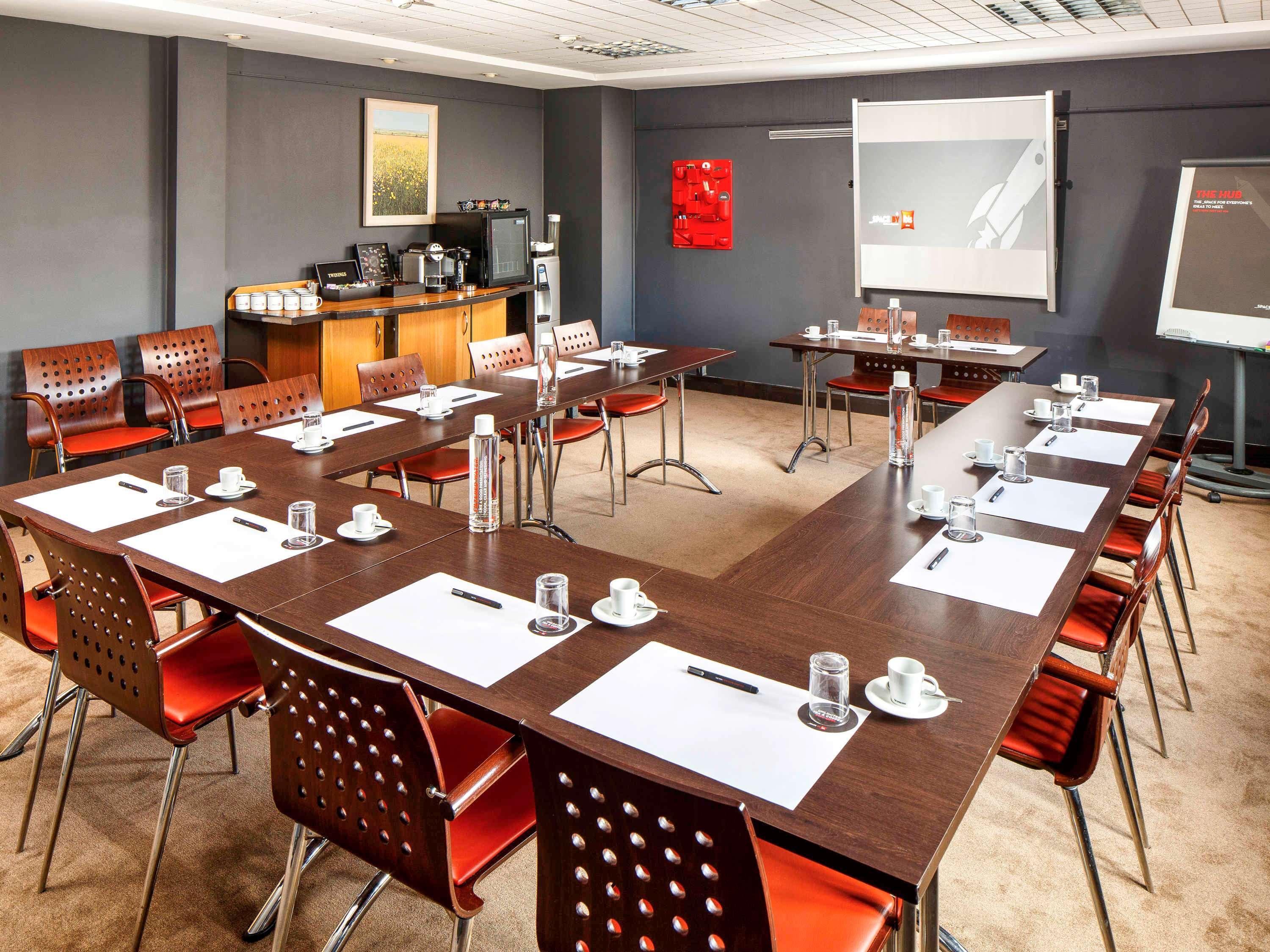 Ibis Wellingborough Hotel Kültér fotó